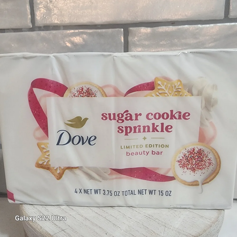 Dove Sugar Cookie Sprinkle Nourishing Body Care Set - Pink/White